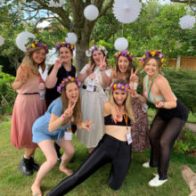 hen_party_workshops_group_flowers